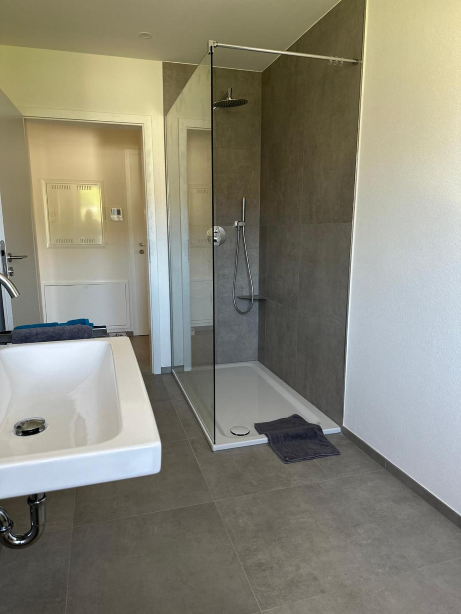 Moselappartements By Weingut Marco Adamy Losnich Ngoại thất bức ảnh
