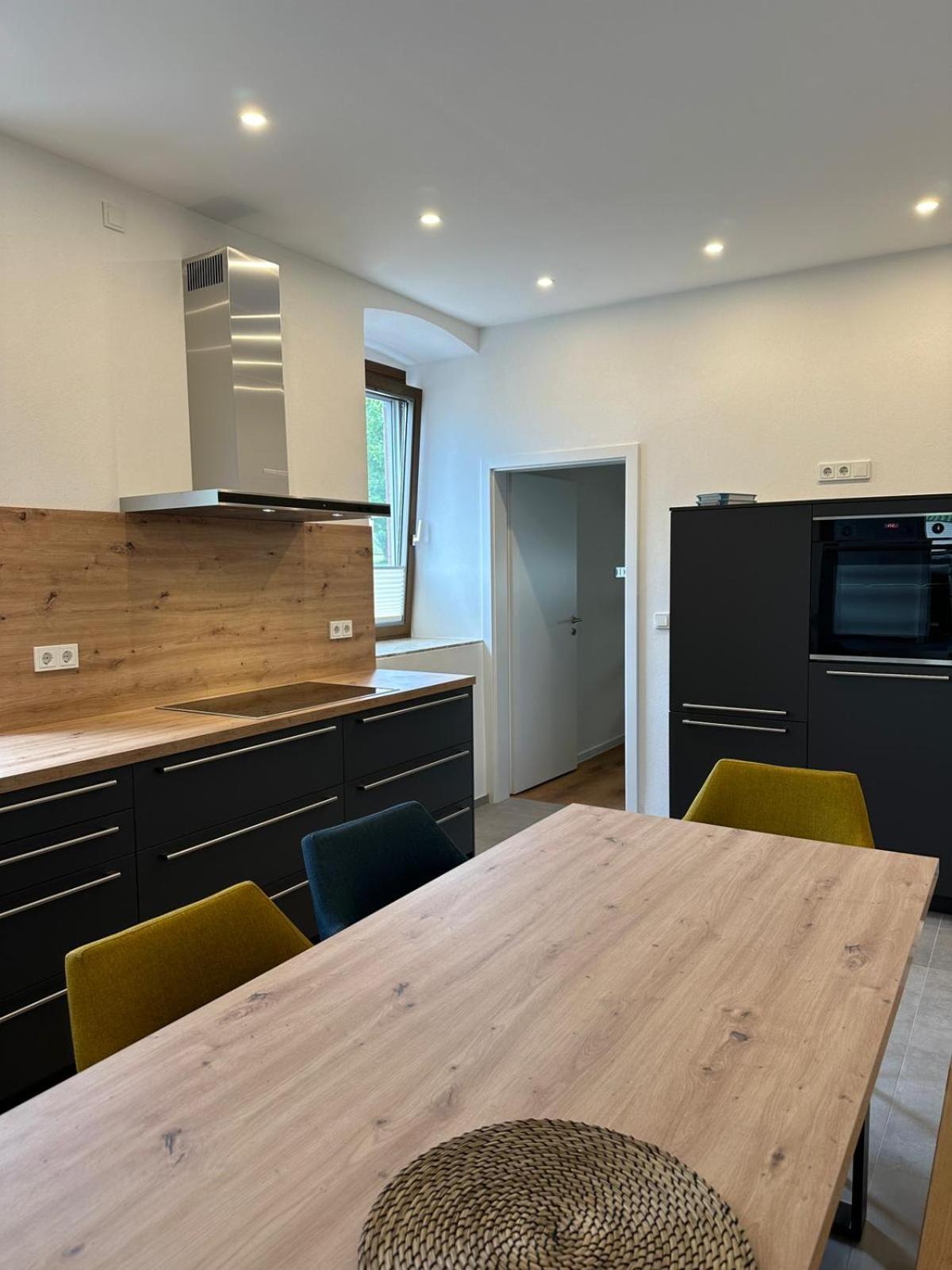 Moselappartements By Weingut Marco Adamy Losnich Ngoại thất bức ảnh
