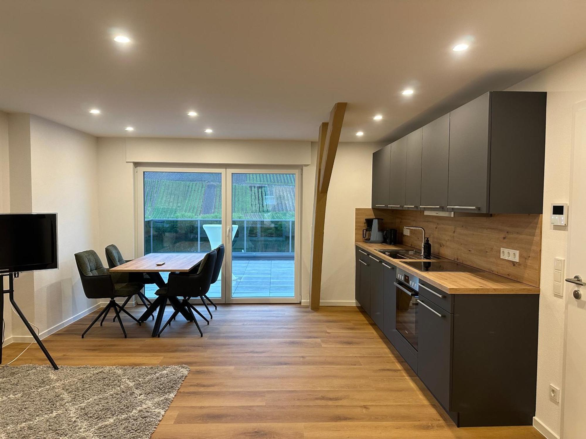 Moselappartements By Weingut Marco Adamy Losnich Ngoại thất bức ảnh